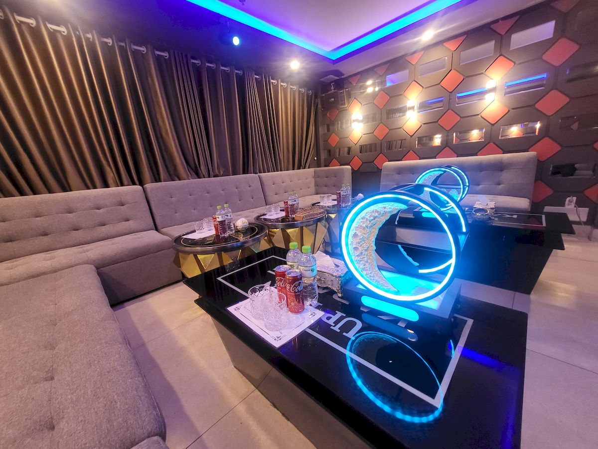 업타운 가라오케