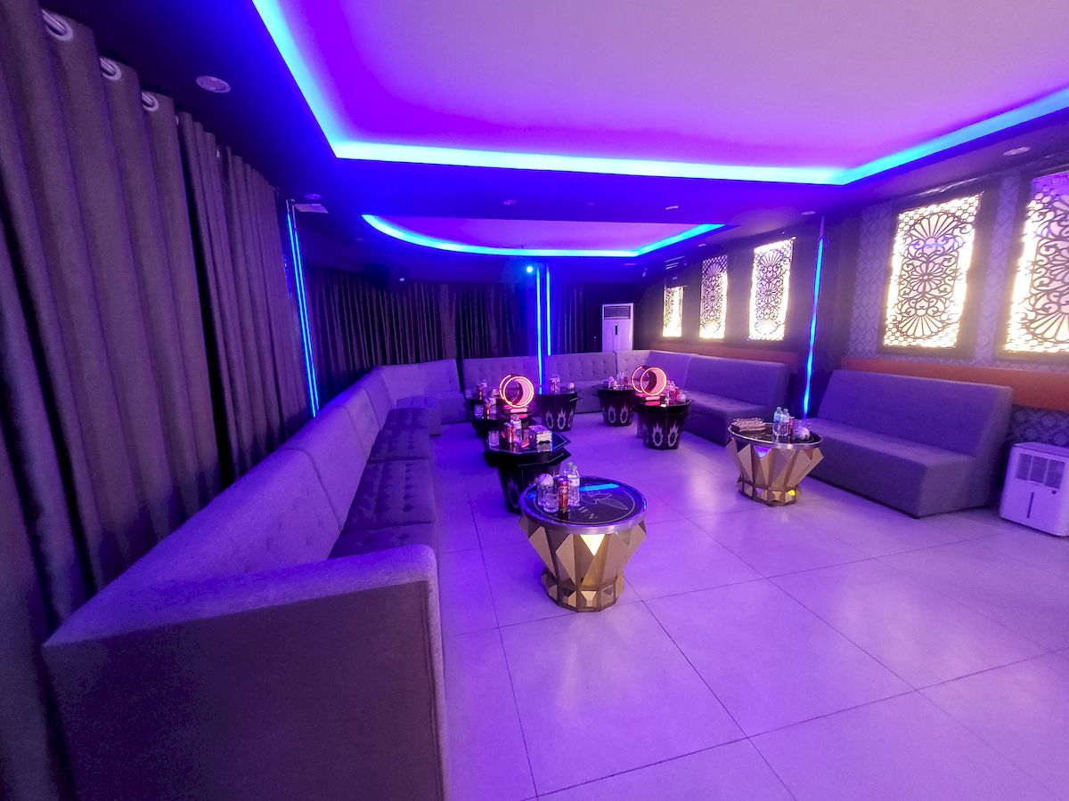 업타운 가라오케 내부 3