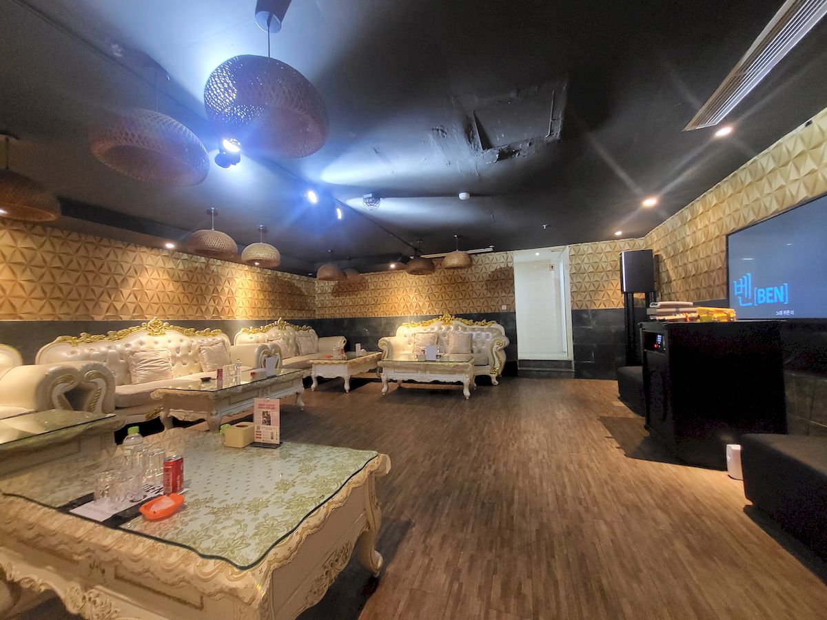 에덴 가라오케 내부 3